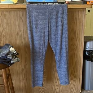 Champion 9 blue leggings. XL.